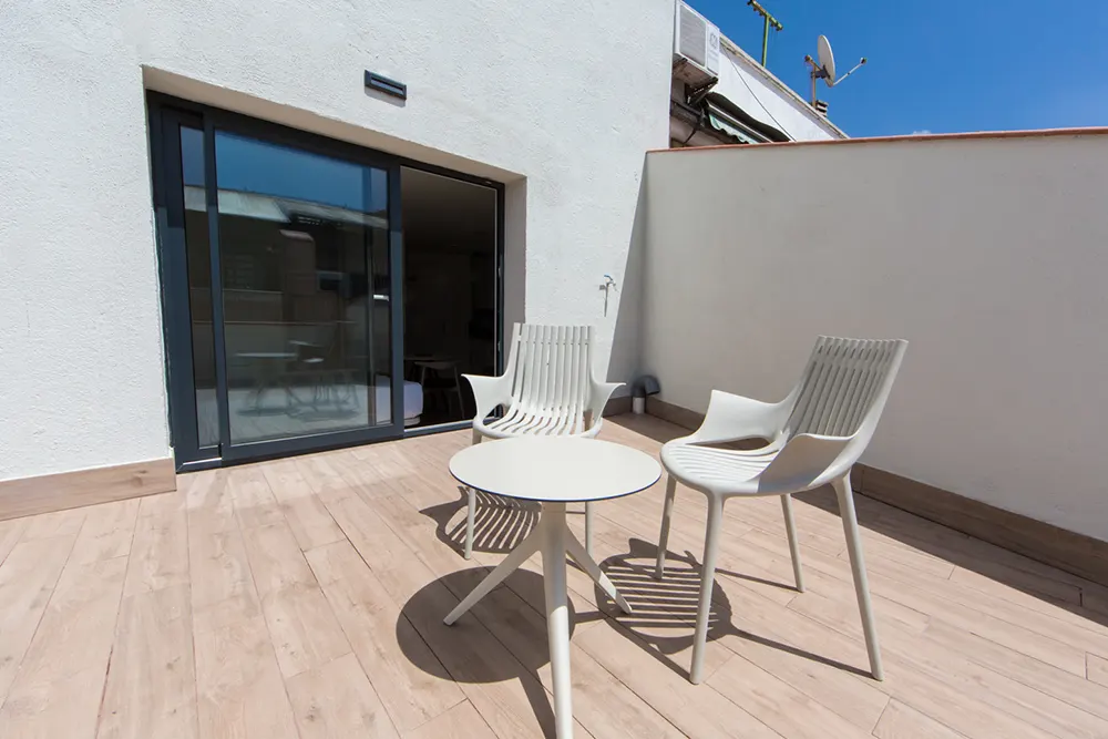 Apartamento deluxe con terraza mesita terraza centro jardines